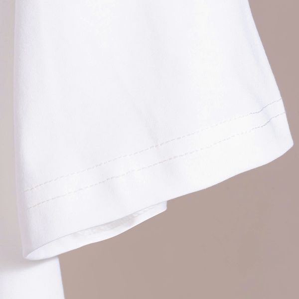 Mô tả chi tiết áo thun trắng họa tiết big size nam AKYOO