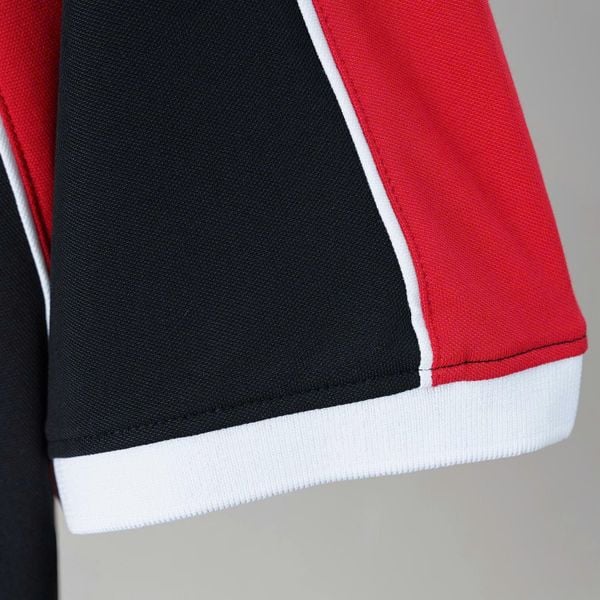 Chi tiết áo polo vai đỏ big size nam AKYOO
