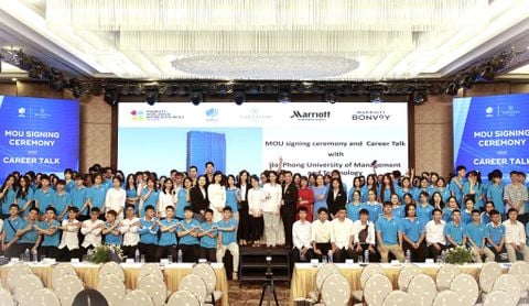 HPU Ký kết Hợp tác cùng Khách sạn Sheraton Hải Phòng và Tổ chức Career Talk: Mở rộng Cơ hội Thực tập, Việc làm cho Sinh viên
