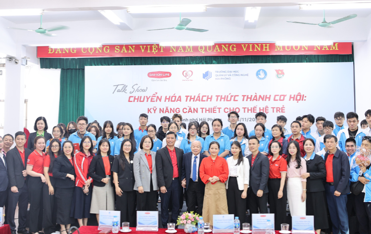 HPU tổ chức Talkshow “Chuyển hóa thách thức thành cơ hội – Kỹ năng cần thiết cho thế hệ trẻ” và giao lưu với Công ty BHNT Dai-ichi Việt Nam