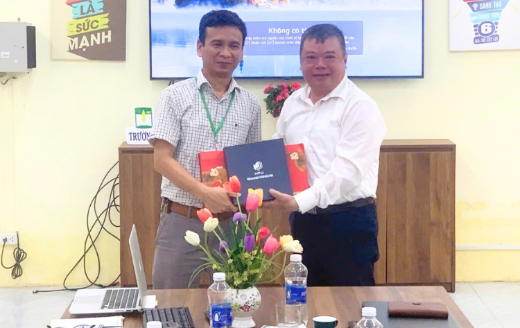 HPU trao đổi chuyên môn và nâng cấp Thư viện số DSpace tại Đại học Nông Lâm, Đại học Huế