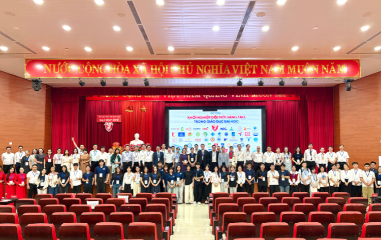 HPU tham dự Hội thảo Khởi nghiệp đổi mới sáng tạo trong giáo dục đại học tại Đại học Huế