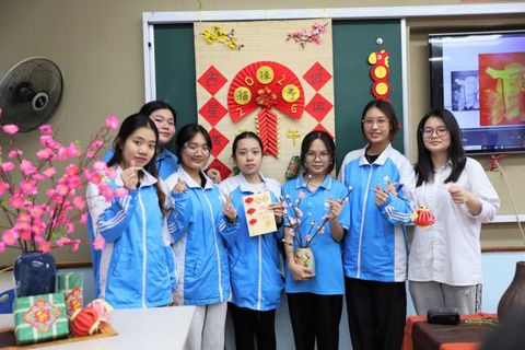 Sôi nổi hoạt động sinh hoạt Câu lạc bộ Tiếng Trung chào Xuân 2026