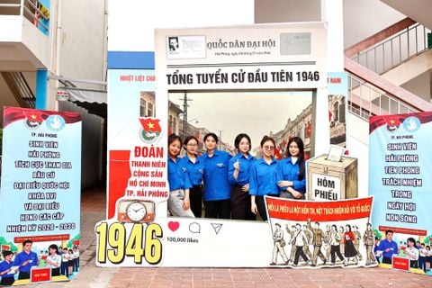 BOOTH CHECK-IN ngày hội bầu cử – hoạt động ý nghĩa của tuổi trẻ HPU
