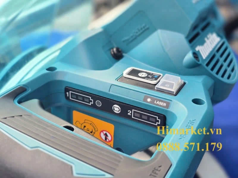Bảng đèn LED báo pin và nút bật tia laser trên máy cưa Makita DLS211Z
