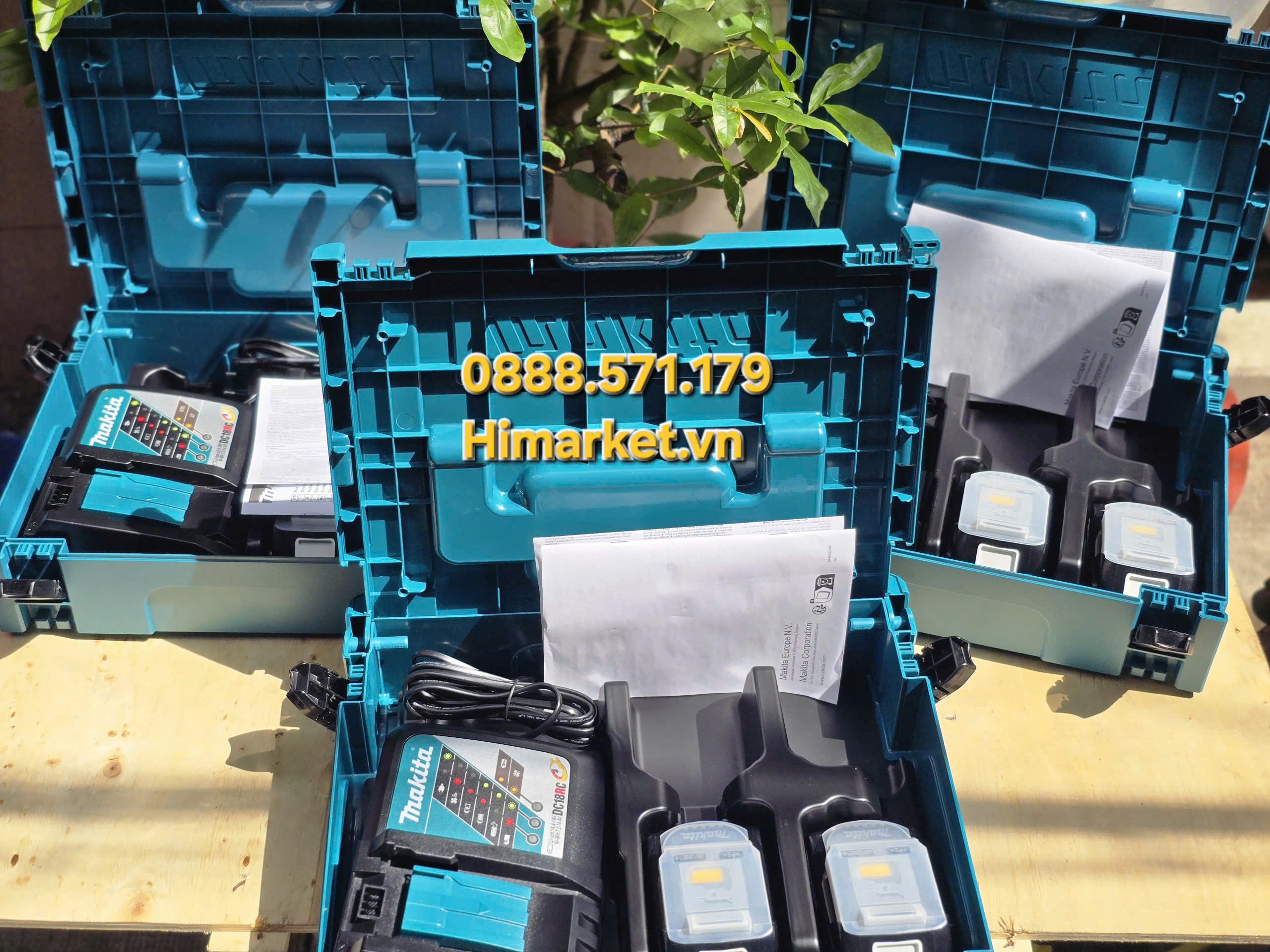 Bộ Sạc và 2 Pin Makpac Makita 197952-5 chi tiết sạc và pin