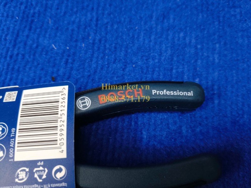 Logo Bosch Professional dập nổi trên tay cầm cao su chống trượt