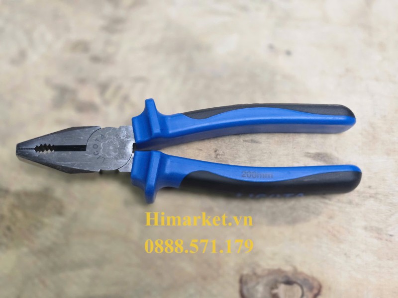 Cận cảnh logo Licota và mã khắc chìm trên đầu kềm điện APT-36001DSL