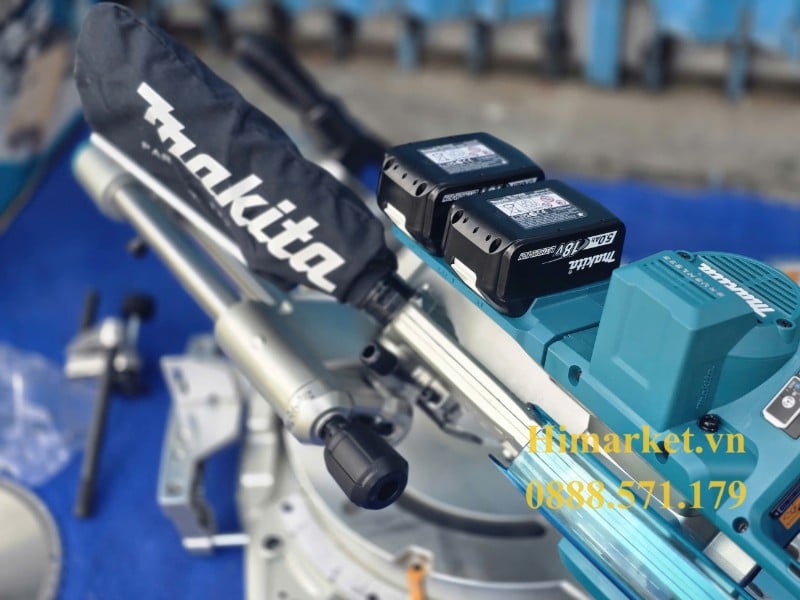 Hệ thống pin kép 18V x2 tạo nguồn 36V trên máy cưa trượt Makita DLS211Z