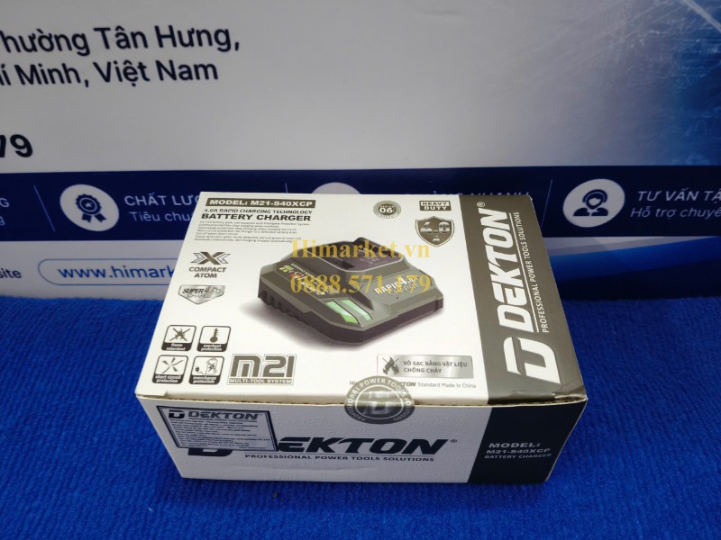 Hộp đựng nguyên seal bộ sạc nhanh Dekton M21-S40CP