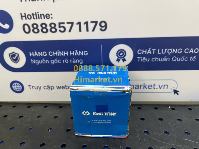 Cận cảnh thông số kỹ thuật in trên thân đầu tuýp Kingtony 33mm