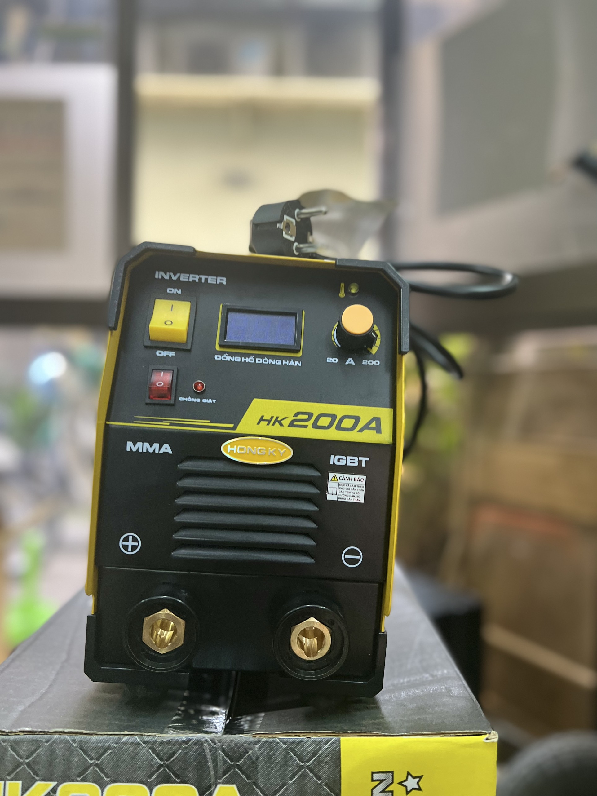 Máy Hàn Điện Tử IGBT Hồng Ký HK 200A tổng thể