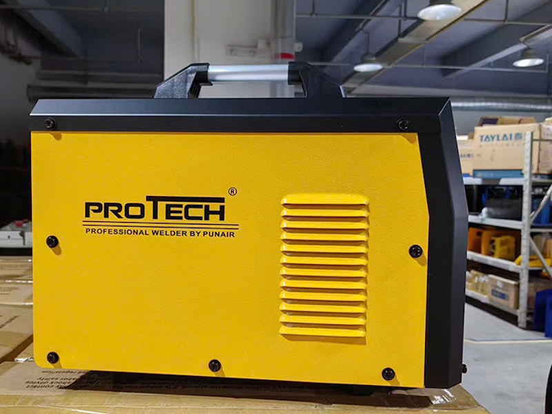 Máy hàn đinh Protech RSR2500 Max thực tế