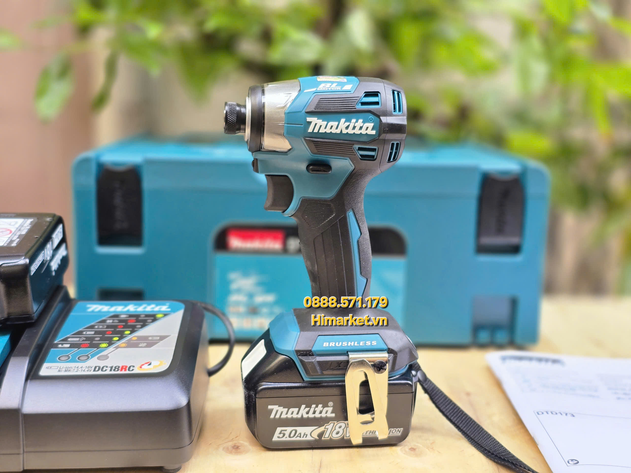 Phụ kiện và thùng Makpac loại 2