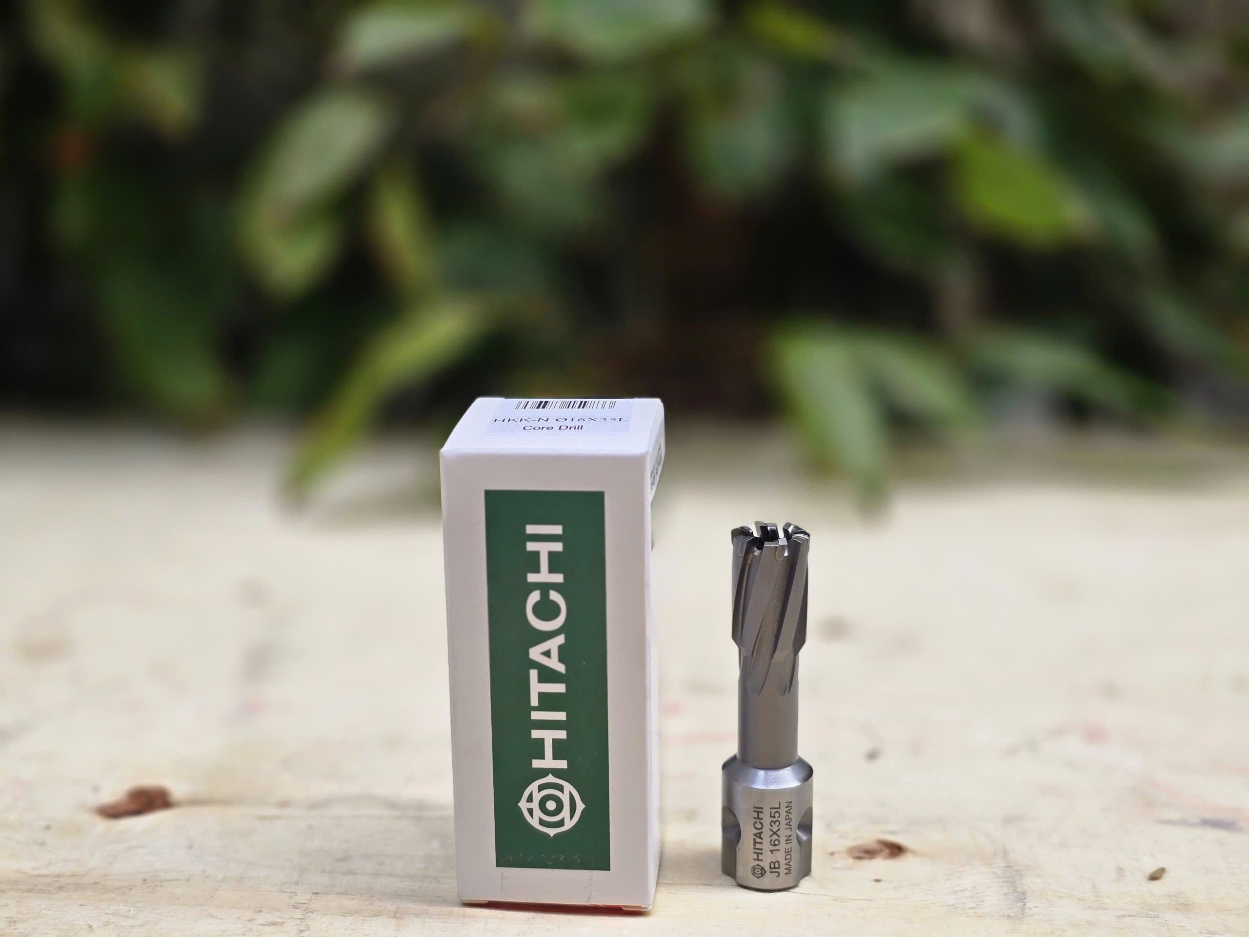 Chi tiết mũi khoan từ hợp kim Hitachi