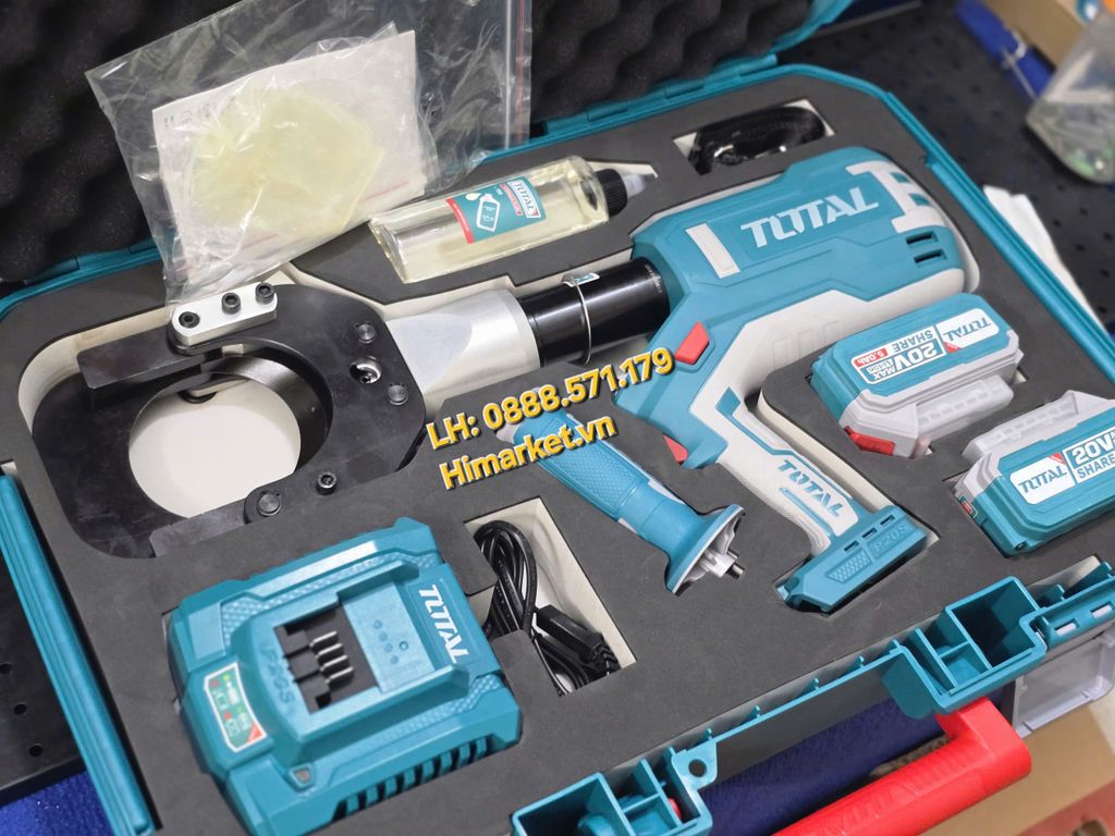 Máy cắt cáp thủy lực Total TRCLI2005 góc nhìn nghiêng