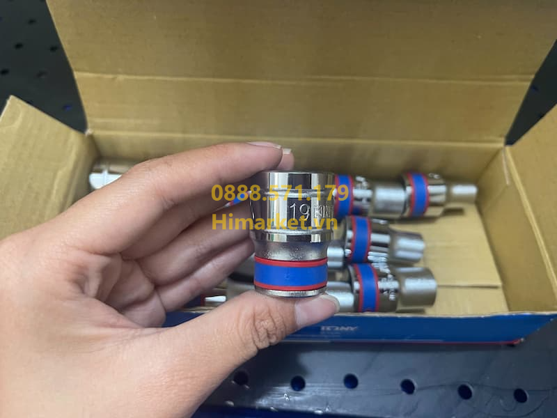 Đầu tuýp 1/2 dài 17mm Kingtony 423517M chính hãng