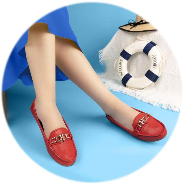 👠 Mix giày lười nữ đi làm: Thanh lịch mà không lo nhàm chán