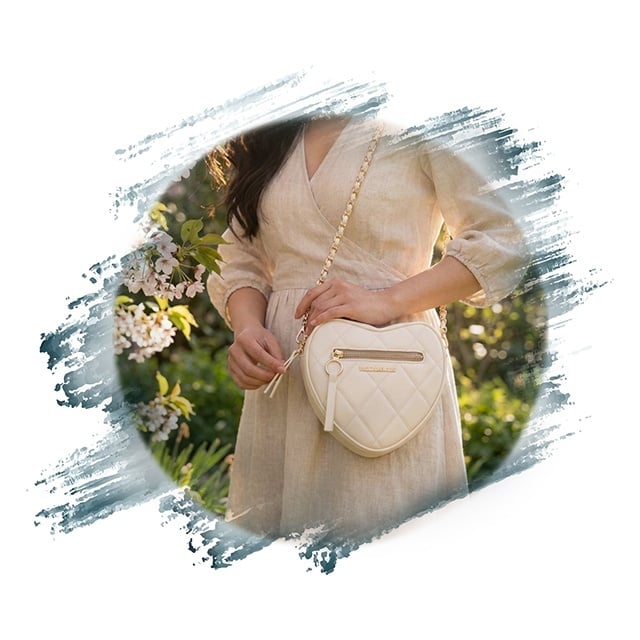 Túi xách nữ đi chúc Tết – Nhỏ gọn nhưng nổi bật