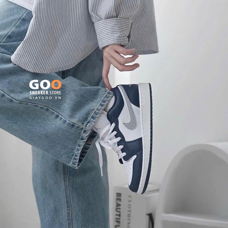 Giày Jordan 1 Low Midnight Navy 553558 141 phối đồ nữ
