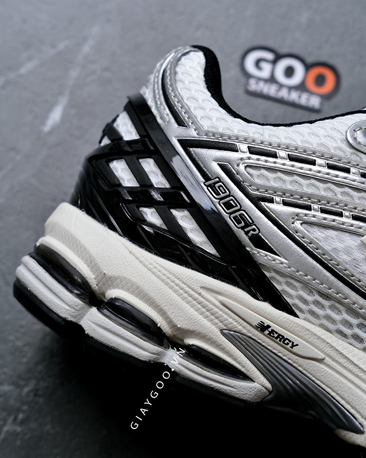 giày New Balance 1906r Silver Metallic Black Best quality