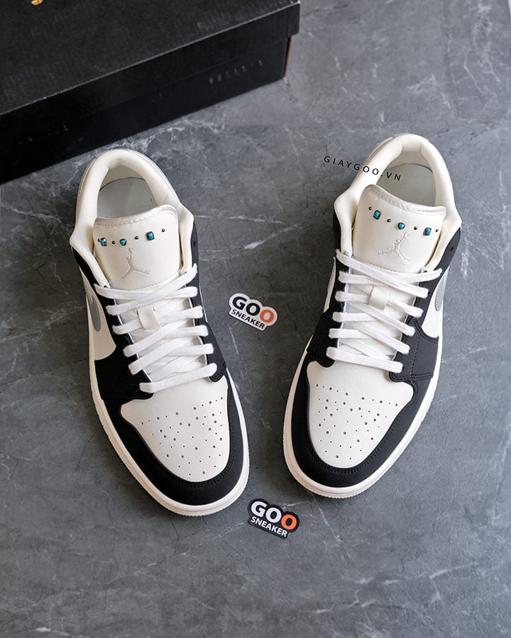 Giày Nike Air Jordan 1 Low Sail Light Smoke Grey IO2242 101