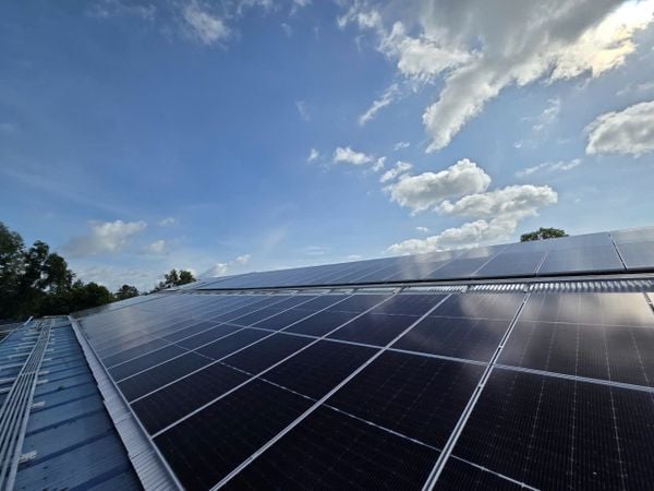 Solar E Thi Công Điện Mặt Trời Áp Mái 335 kWp Tại Long Xuyên, An Giang