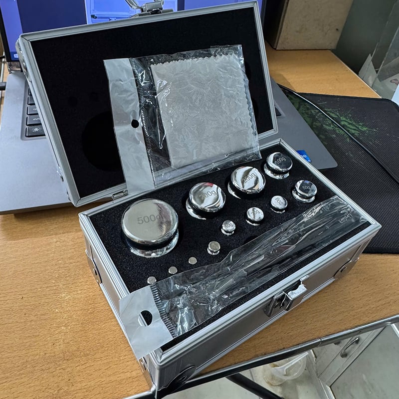 Bộ 12 quả cân định lượng chuẩn M1