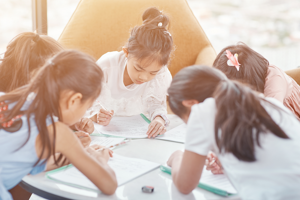 Top 5 dòng bút Quick Dry/Super Quick Drying dành cho bé - Viết nhanh và mau khô