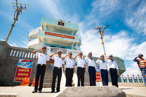 Biti’s đồng hành cùng hải trình nghĩa tình về Trường Sa và Nhà giàn DKI/12