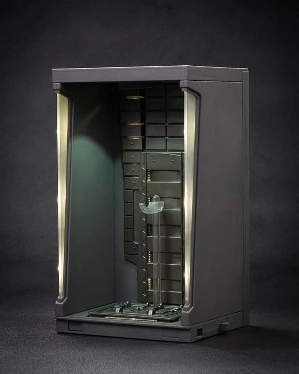 nShop bán Mô hình trang trí Marvel - Hall of Amor - ZD Toys - ZM57 có thể chứa giáp của Batman McFarlane FondJoy