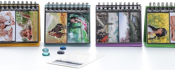 Khung Ảnh Lịch Để Bàn Chân Chữ A Instax Mini làm quà tặng người yêu couple bạn trai bạn gái