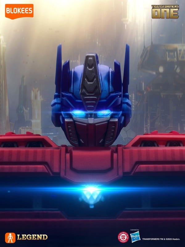 nShop bán mô hình Transformers ONE Action Edition 04 Optimus Prime Orion Pax có hiệu ứng đèn LED rực sáng giá tốt