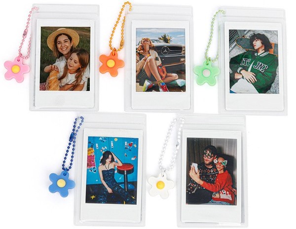 Móc Treo Ảnh Instax Mini Dẻo Trong Suốt bán ở nShop 1 set có 5 màu khác nhau