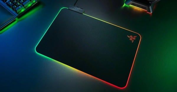 Hệ thống LED Razer Chroma RGB 19 vùng trên Firefly V2 nShop