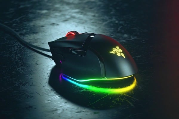 Con lăn thông minh Razer HyperScroll với chế độ cuộn vô hạn trên Basilisk V3