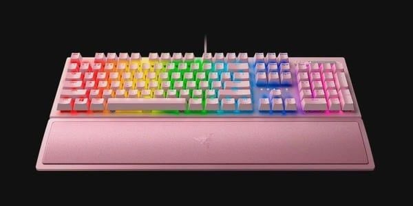 Hiệu ứng LED rực rỡ trên bàn phím Razer BlackWidow V3 Quartz nShop