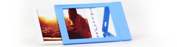 Khung Hình Instax Mini Chân Đứng Hiện Đại ở nShop làm quà tặng lưu giữ kỉ niệm cho couple
