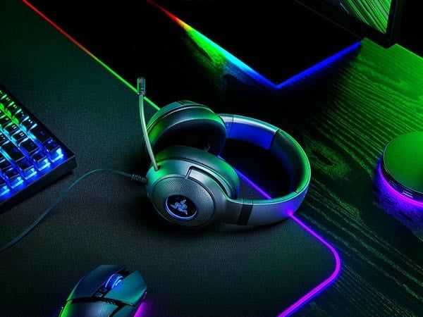 Hiệu ứng đèn LED Razer Chroma RGB trên tai nghe chơi game Kraken V3 X nShop