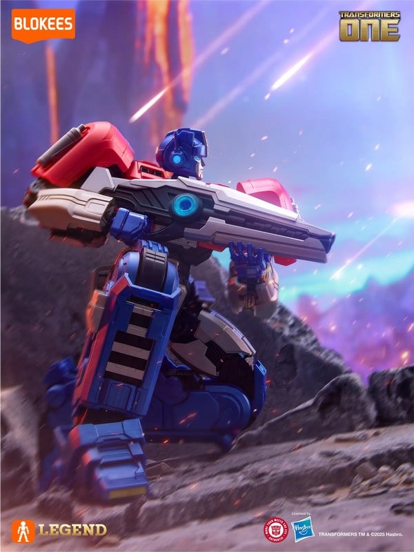 nShop bán mô hình Transformers ONE Action Edition 04 Optimus Prime Orion Pax phạm vi cử động rộng dễ pose dáng