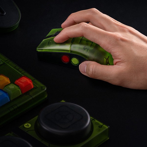 nShop bán Chuột Không Dây 8BitDo Retro R8 Mouse Xbox Edition hỗ trợ người dùng fingertip grip lẫn clawn grip