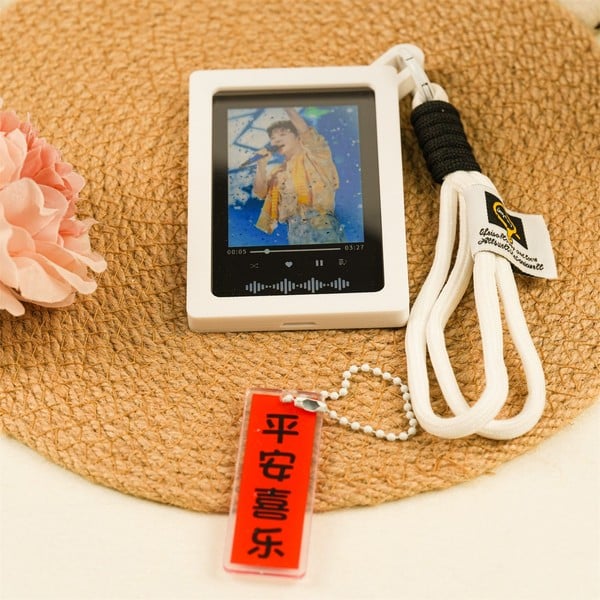 Khung Ảnh Instax Mini Treo Balo Dạng Charm màu trắng nShop giao nhanh tận nhà toàn quốc giá tốt