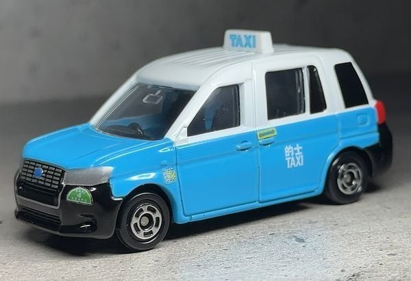 review xe mô hình Tomica Hong Kong Taxi Lantau Blue độc đáo