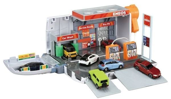 review mô hình Tomica World Transform Tank Truck Gas Station chất lượng cao