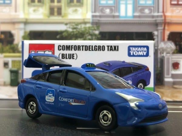 xe tomica toyota prius taxi singapore màu xanh dương có hộp bảo vệ