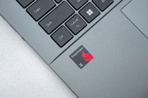 Laptop Snapdragon có tương thích phần mềm không? Thực tế sử dụng các app phổ biến trên Windows ARM