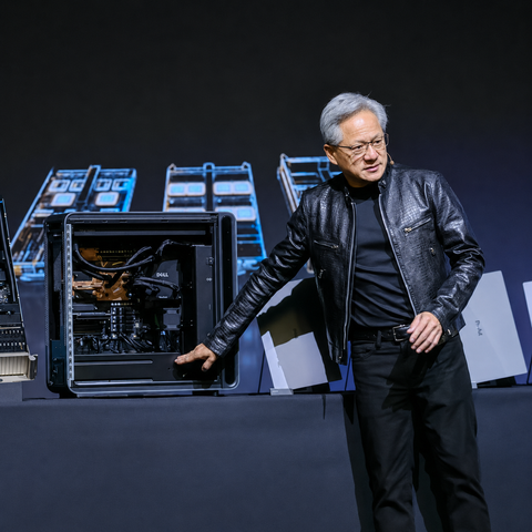 RTX Spark lộ diện: NVIDIA thách thức MacBook Pro