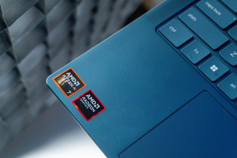 Tân sinh viên nên mua laptop nào? Thời điểm nào nên mua laptop?