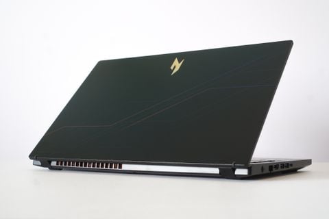 Chuẩn bị cho năm học mới: Sinh viên nên chọn laptop gaming hay laptop văn phòng?