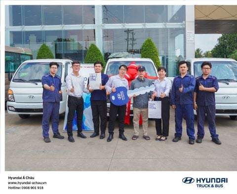 HYUNDAI Á CHÂU BÀN GIAO 03 XE TẢI HYUNDAI PORTER H150 THÙNG LỬNG CHO KHÁCH HÀNG TẠI AN GIANG – KHẲNG ĐỊNH CHẤT LƯỢNG VÀ UY TÍN